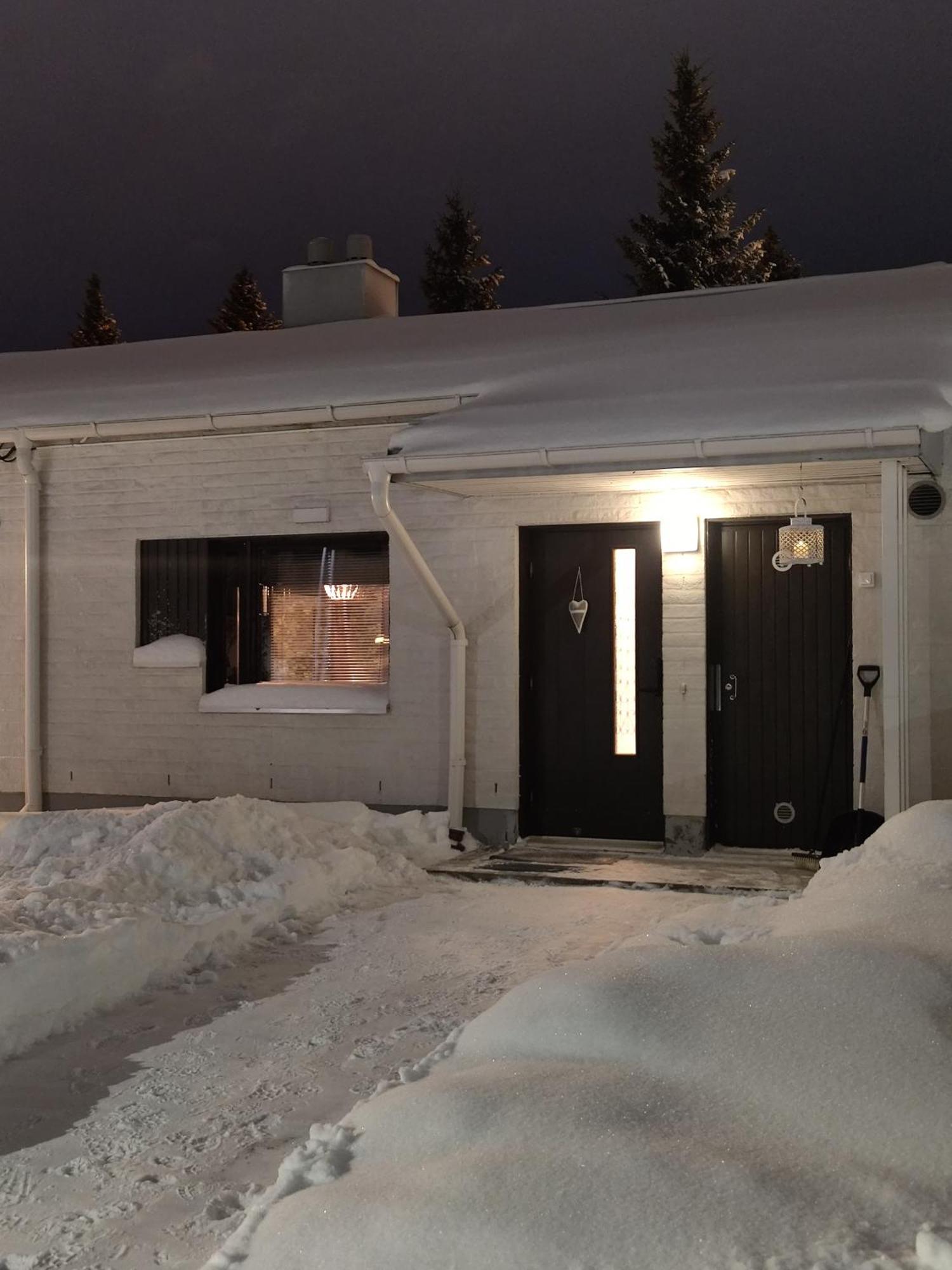Upea Rivitalon Paeaetyhuoneisto Rovaniemi